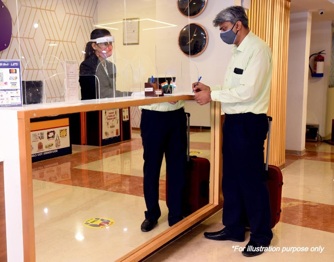 Hotel O K R Resdiancy Near Botanic Garden Of Indian Republic Noida Dış mekan fotoğraf