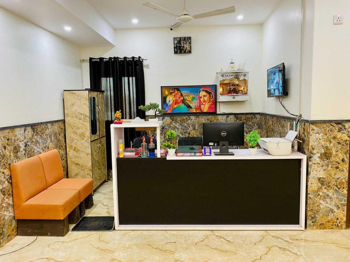 Hotel O K R Resdiancy Near Botanic Garden Of Indian Republic Noida Dış mekan fotoğraf
